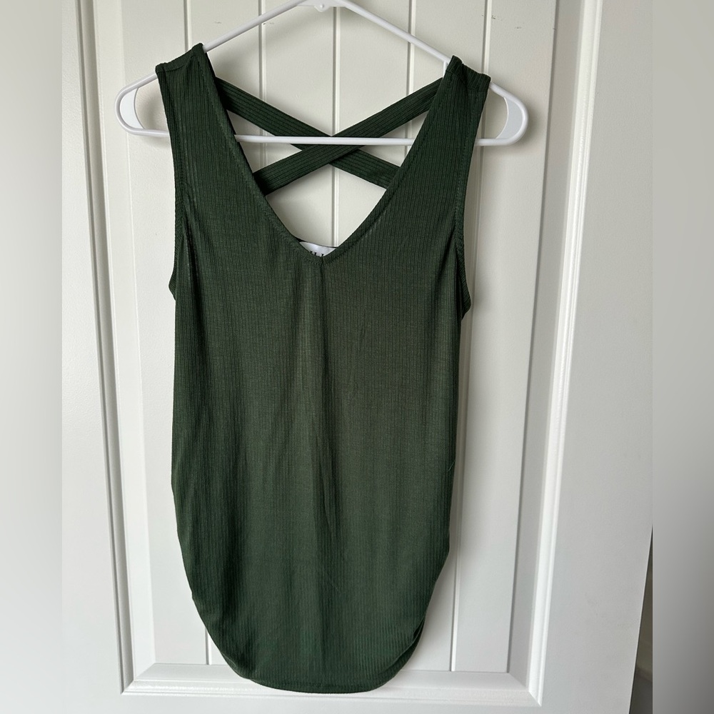 Gilli Green Maternity Sleeveless Top